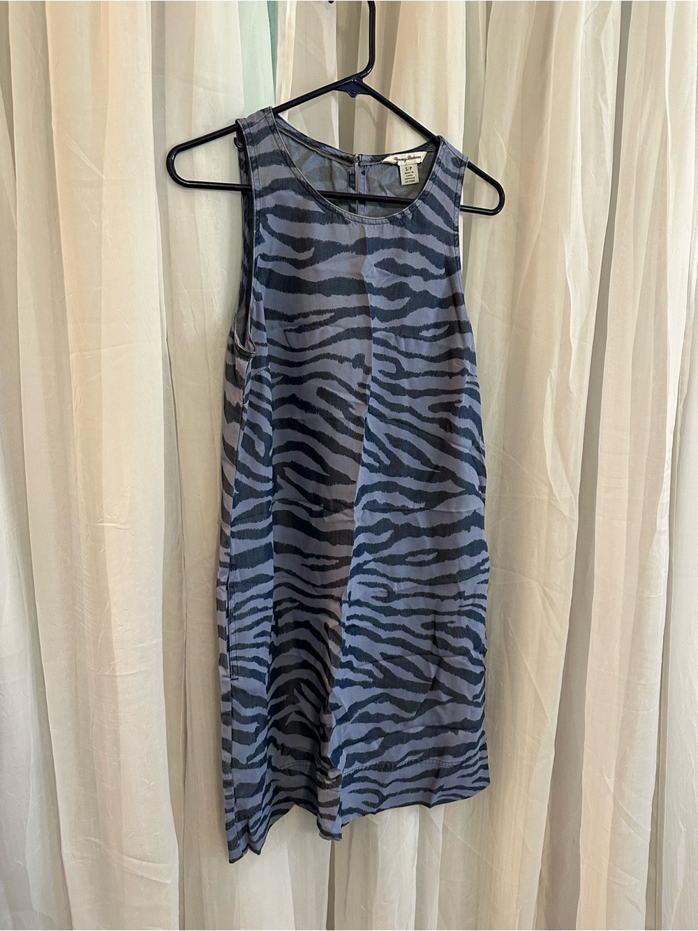 Sleeveless Blue Zebra Print Shift Dress with Pockets.
